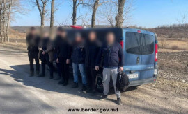 Bărbații din Ucraina gata să plătească și 5000 de dolari doar ca să ajungă în RMoldova