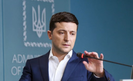 Зеленский заявил что Украина вводит военное положение на всей территории страны