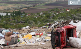 Bomba ecologică de la Rezeni Ecosistemul din apropiere otrăvit de tonele de deșeuri