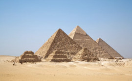 O structură ciudată a fost descoperită lîngă piramidele din Giza