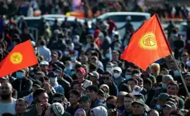 Fostul președinte al Kîrgîzstanului Protestele din Bișkek și Minsk sînt de natură diferită