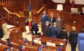Igor Dodon nu exclude în actualul Parlament o nouă coaliție PSRM Blocul ACUM