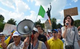 Cтуденты Молдовы призвали политиков воздержаться от акций протеста после выборов