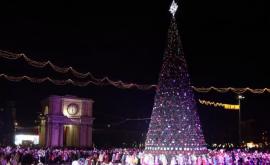 Чебан Рождественских ярмарок в Кишиневе не будет но елку в центре установим