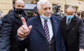  Бывшего президента Чехии оштрафовали за неправильное ношение маски