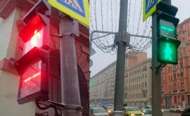 În Moscova se testează noi semafoare cu secţiuni pătrate