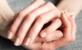 Белые пятна на ногтях причины лечение и профилактика