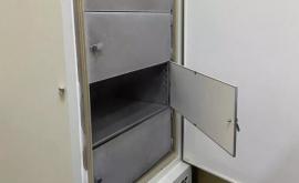 Cum arată frigiderul în care urmează să fie păstrat vaccinul împotriva COVID19