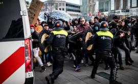 Noi proteste împotriva restricţiilor în Olanda
