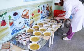 De astăzi copiii în grădinițele din capitală vor fi alimentați conform unui meniu unic