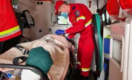 Бригадой SMURD в Кишинев доставлена женщина получившая травмы в Румынии
