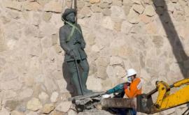 Spania Ultima statuie a dictatorului Francisco Franco a fost înlăturată