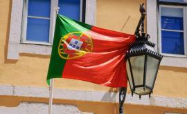 Португалия смягчает карантин