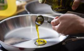 Почему нужно уменьшить количество масла используемого при приготовлении пищи