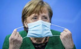 Меркель попросила немцев отметить тихую Пасху