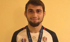 Максим Сакулцан поборется за бронзовую медаль на ЧЕ