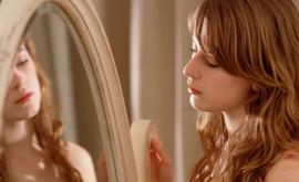 Почему полезно чаще смотреть на свое отражение в зеркале 