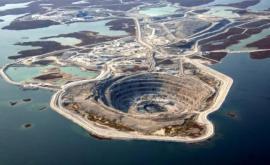 De ce apa nu inundă mina de diamante Diavik din mijlocul lacului Mine și cariere neobișnuite de pe planetă 