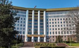 După ce principiu sînt formate listele de partid în Moldova Opinie