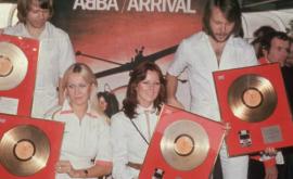 ABBA renaște după 40 de ani Legendarul grup sa reunit pentru a lansa 5 melodii noi