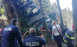 În Italia în urma prăbușirii unei telecabine au murit 13 persoane