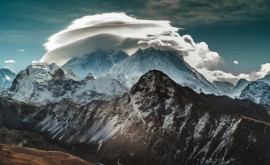 Cel mai înalt munte din lume Unde se află și ce înălțime atinge de fapt