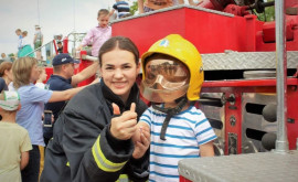 Pompierii au pregătit surprize pentru mai mulți copii