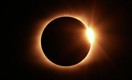 Eclipsă solară parţială Pămîntenii care vor vedea un cerc de foc