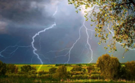 Alertă meteo Cod Galben de ploi cu fulgere și grindină