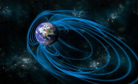 Cîmpul magnetic al planetei își schimbă direcția de 10 ori mai repede decît se credea