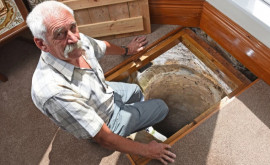 Британец случайно раскопал в своем доме 500летний колодец 