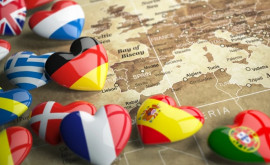 Во Франции призвали граждан не планировать отдых в Испании и Португалии