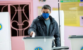 Liderul PSRM Zilele trecute au sărit la bătaie ieri au închis secțiile de votare