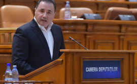Беглый депутат из Румынии проголосовал на досрочных выборах в Молдове Что говорит ЦИК
