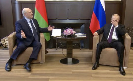 Лукашенко приехал к Путину с папкой вместо чемодана