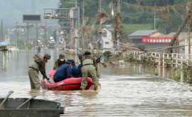 Inundații severe în Japonia opt oameni au murit iar peste un milion au fost evacuaţi