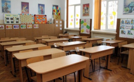 28 школьников из столицы лишены возможности учиться в своем лицее Управление образования отрицает