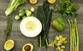 Cele mai multe vitamine conțin legumele și fructele verzi