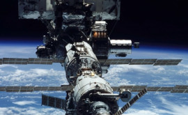 Fum şi miros de plastic ars în segmentul rusesc al ISS echipajul în siguranţă