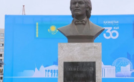 În Kazastan a fost instalat bustul poetului Mihai Eminescu