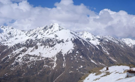 Tragedie pe muntele Elbrus Cinci alpiniști au murit