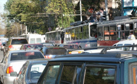 Mîine Chișinăul va fi blocat de ambuteiaje Care străzi vor fi închise