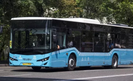 На улицы столицы выпустили 10 новых автобусов