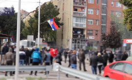 На севере Косово новые провокации полиция применила слезоточивый газ