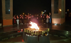 Вечный огонь в Кишиневе снова зажжён ФОТО ВИДЕО