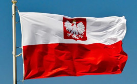 Premierul polonez acuză Uniunea Europeană că ameninţă Polonia cu pistolul la tîmplă 