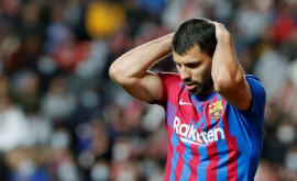 Футболист Барселоны Серхио Агуэро не выйдет на поле до следующего года