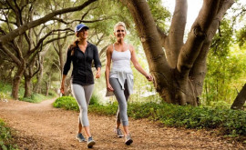 Mersul pe distanţe lungi este mai folositor decît exerciţiile fizice intense