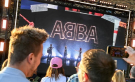 Fanii ABBA au stat la cozi pentru a cumpăra noul album