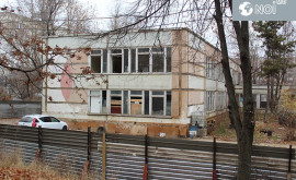 La Școala nr6 din sectorul Botanica închisă de peste 10 ani au loc lucrări de reparație